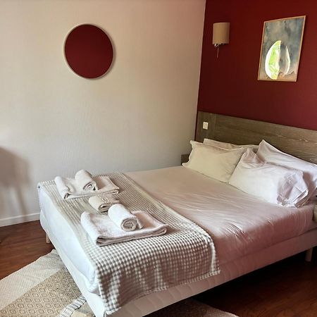 Hotel Le Boiate Ares Exteriör bild