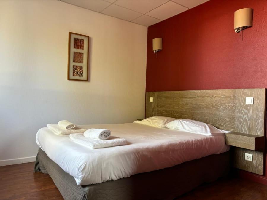 Hotel Le Boiate Ares Exteriör bild